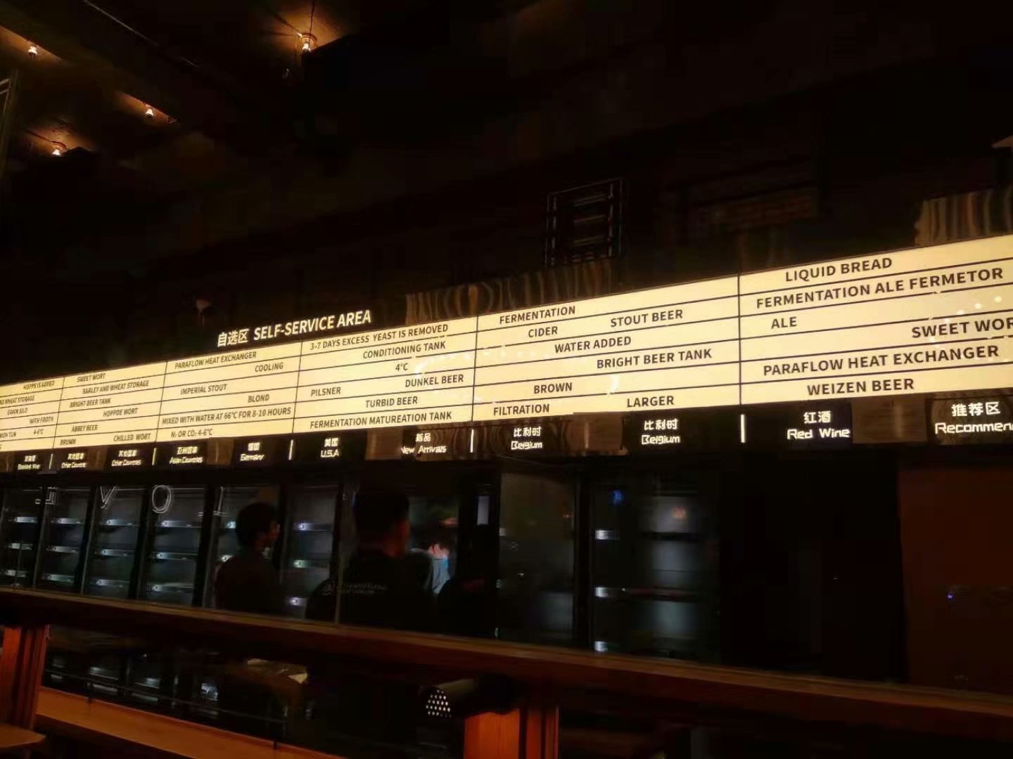 餐饮亚克力灯箱制作